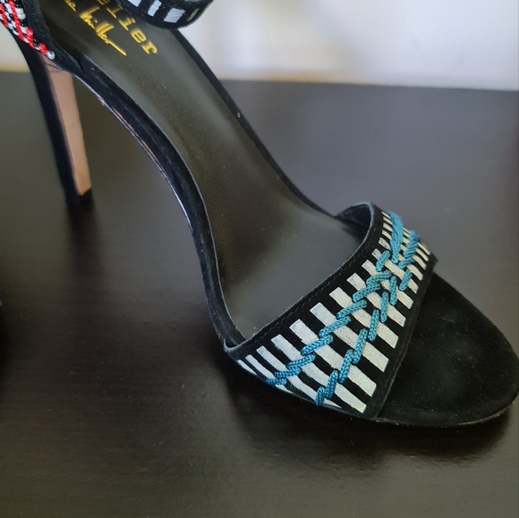 Artelier Nicole Miller Jillion Beaded HEEL size 6.5 - Picture 6 of 7